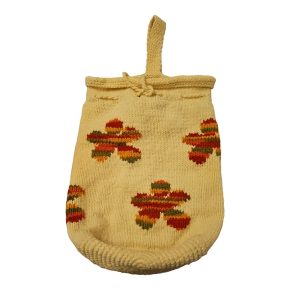 Beige Floral Knit Satchel - Picture 2 of 4